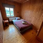 Veskisillamsj Kodumajutus Ostello Tueri-Alliku